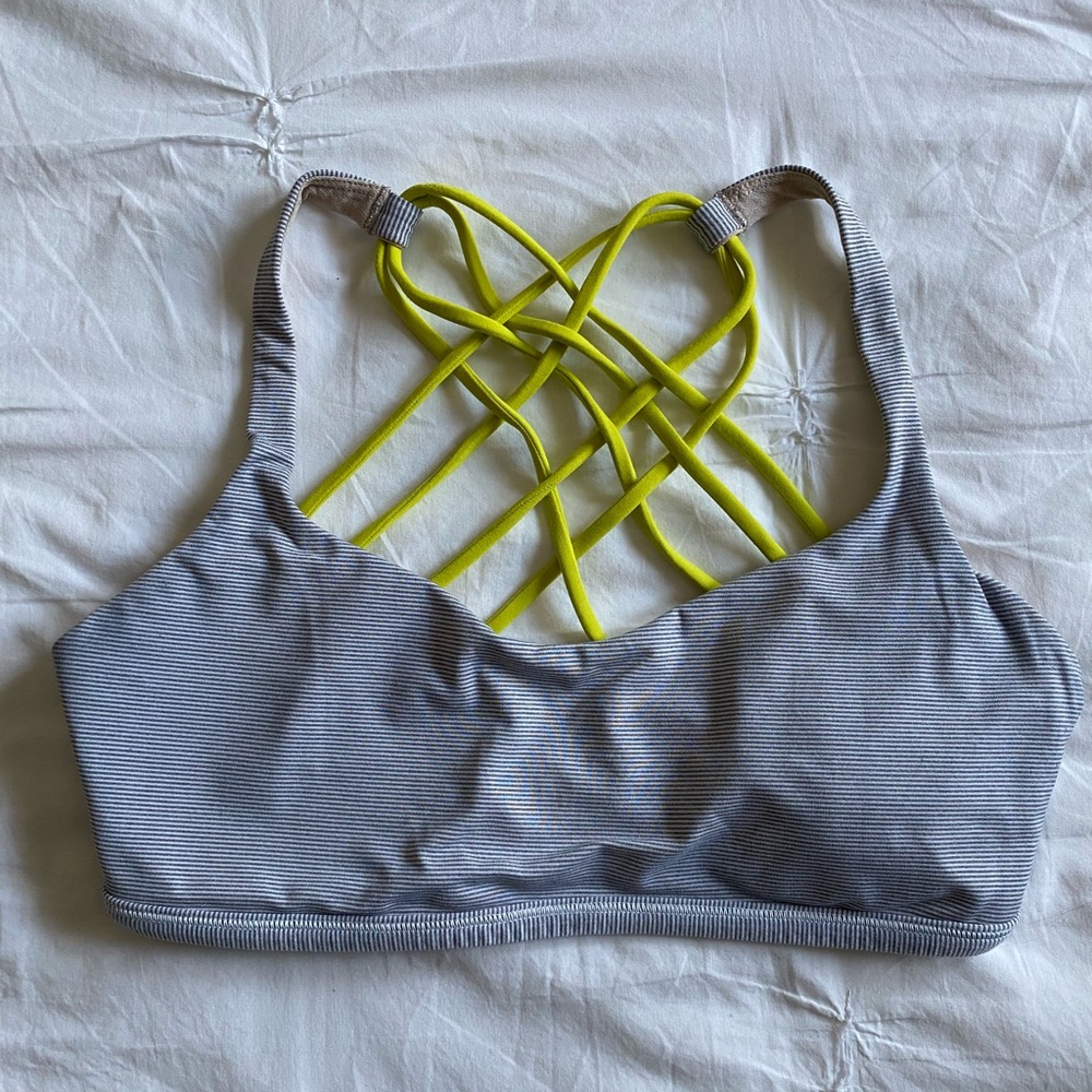 Lululemon Free to Be Sports Bra